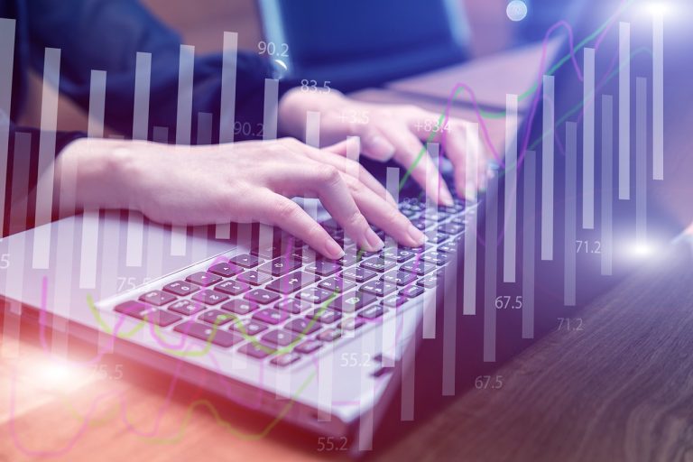 Weniger Kosten, mehr Sicherheit: Entspanntes Arbeiten auf PC Arbeitsplätzen